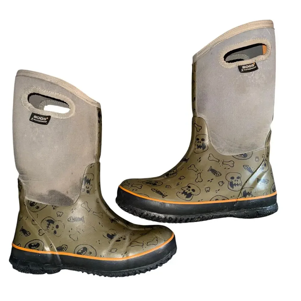 BOGS K Classic Bones Skull Halloween Green Waterproof Boots Youth - size 4 R 11